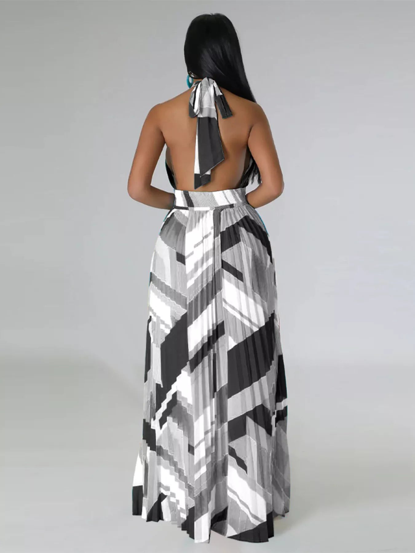 Halter Neck Geometric Print Pleated Maxi Dress Shopimist