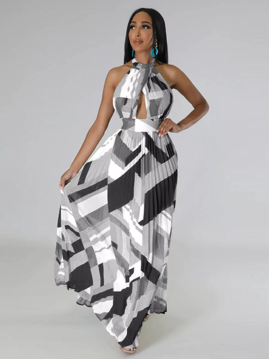 Halter Neck Geometric Print Pleated Maxi Dress Shopimist