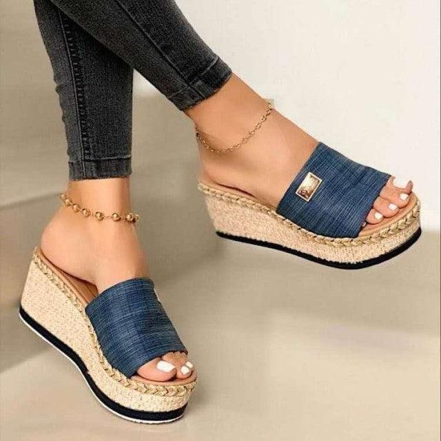 Summer Slippers Women Platform Slipper Fashion High Heeled Shoes Outdoor Beach Sandals For Women Platform Sandals Open Toe Elegant Heels Casual Summer Sandals Stevvex